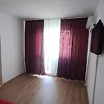 Kiki *