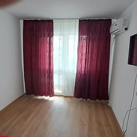 Kiki 公寓 曼加利亚