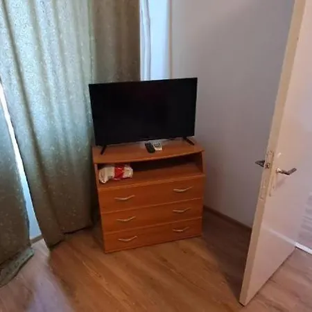 Kiki *